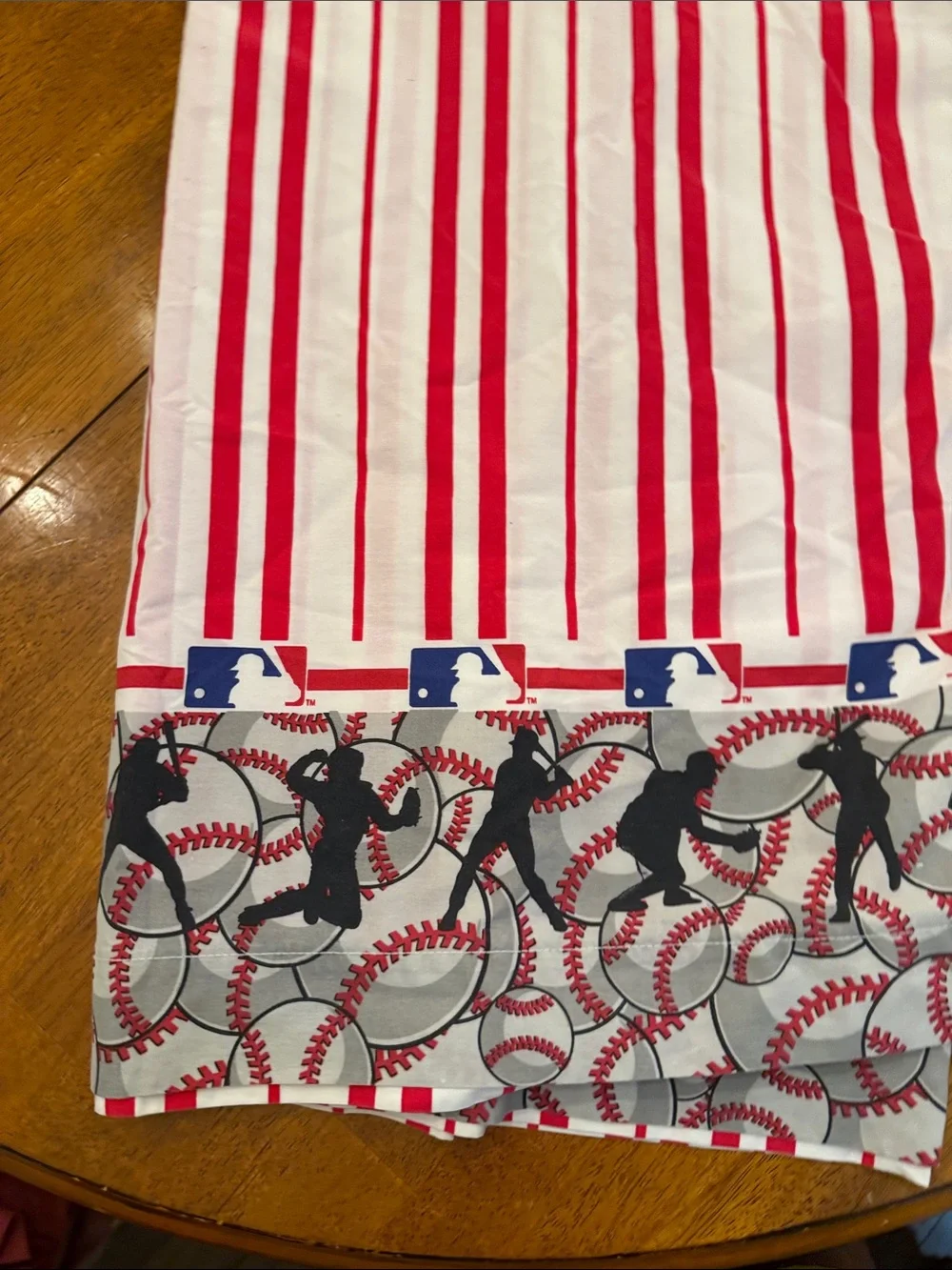 MLB Red & White Baseball Stripe Sheet